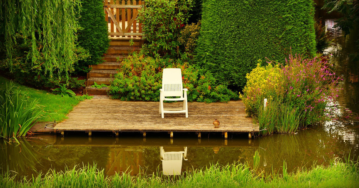 Gartenteich selber anlegen: Schritt-für-Schritt-Anleitung für deinen Traumteich